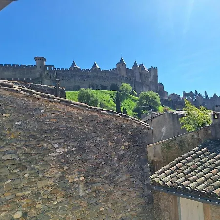 Avec Vue Sur La Cite Medievale * Carcassona