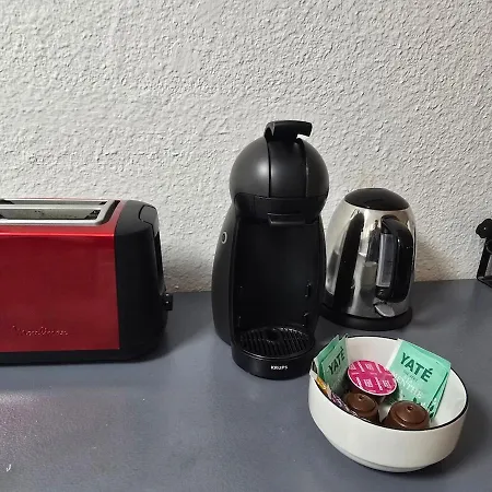 Avec Vue Sur La Cité Mediévale